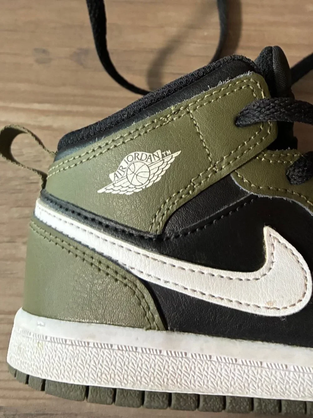 Nike Air Jordan Mid Sneakers